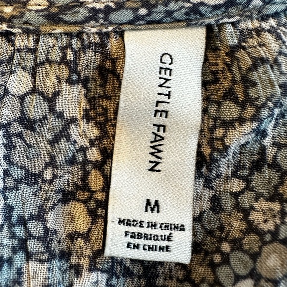 Gentle Fawn, v-neck, long sleeve shirt. - Picture 2 of 2